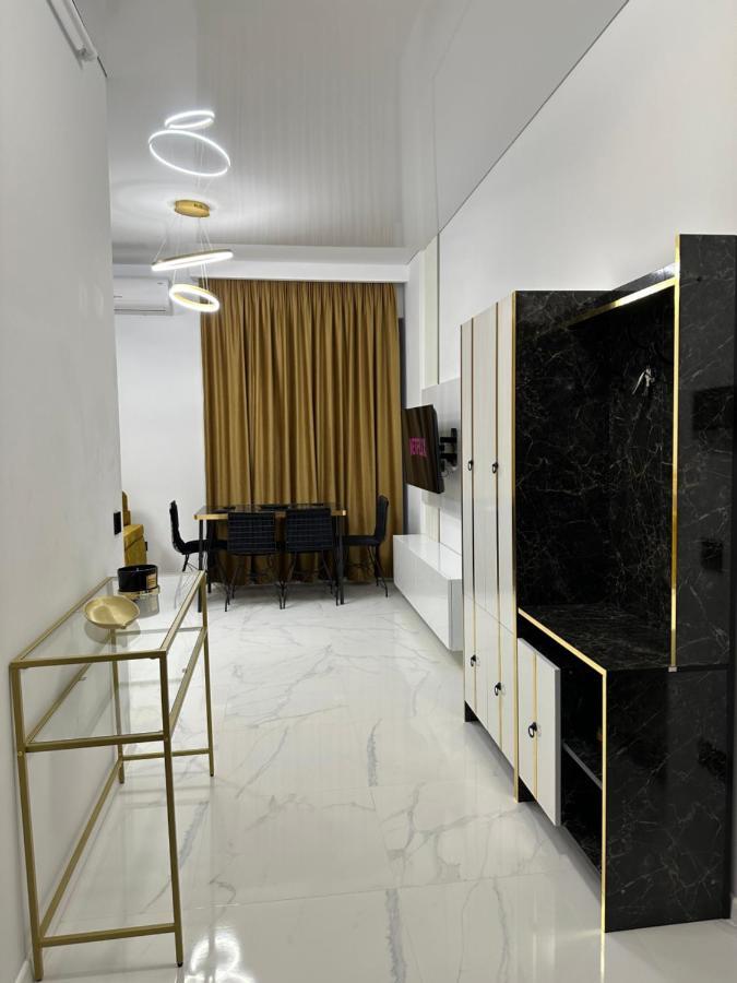 Studio303 By Allegio: Mamaia'S Seaside Luxury Near Finest Clubs & Beaches Extérieur photo